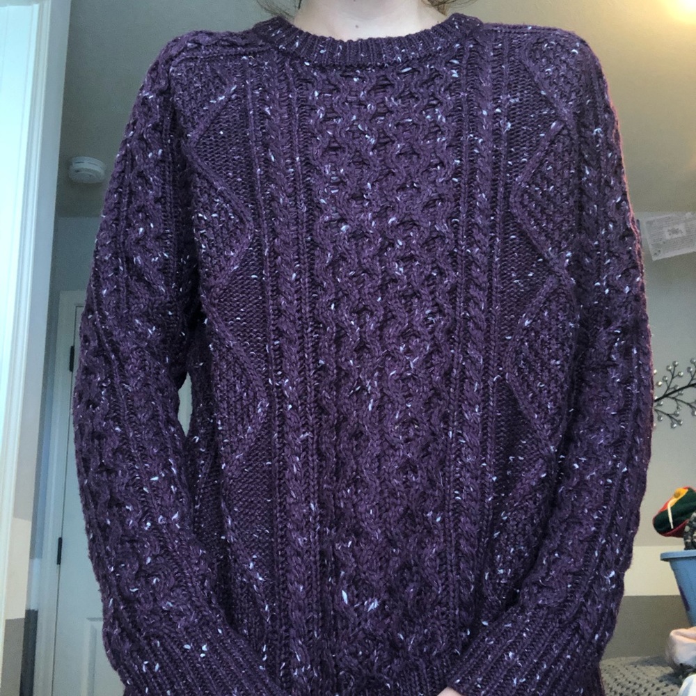 maroon knit sweater